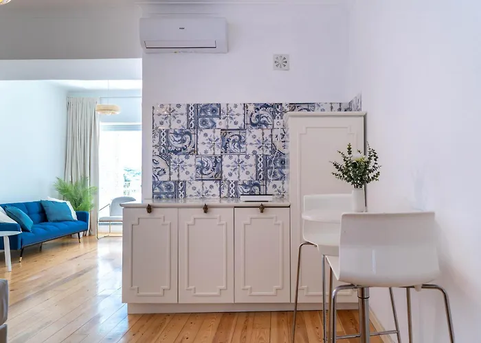 Queen's Ocean Sight - Cascais