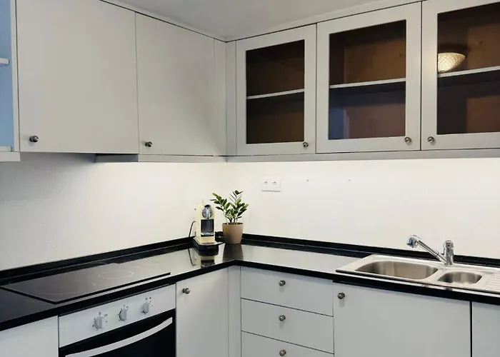 Queen's Ocean Sight - 3* Cascais