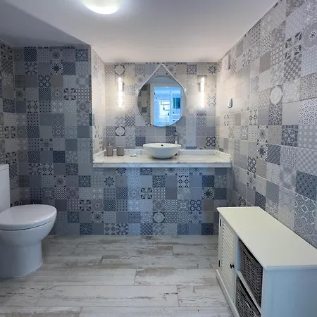 Queen's Ocean Sight - Cascais